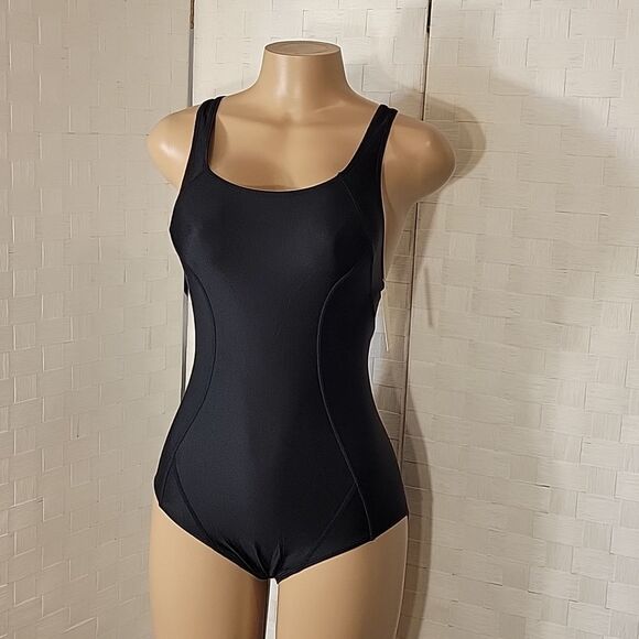 BRAND NEW ROSA SECRET ONE PIECE WOMEN"S SWIMSUITS - Picture 4 of 15